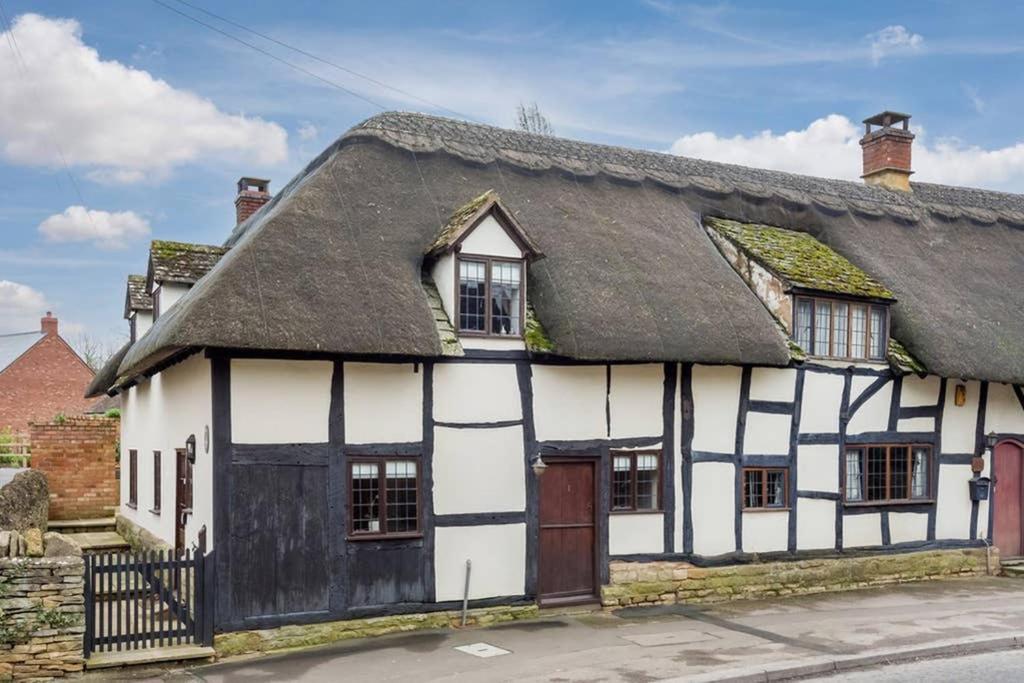 Cotswold Thatched Cottage Mickleton  المظهر الخارجي الصورة