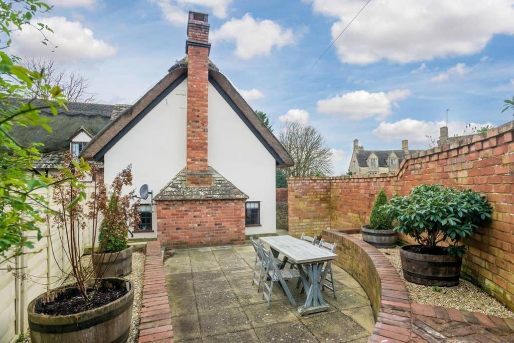 Cotswold Thatched Cottage Mickleton  المظهر الخارجي الصورة