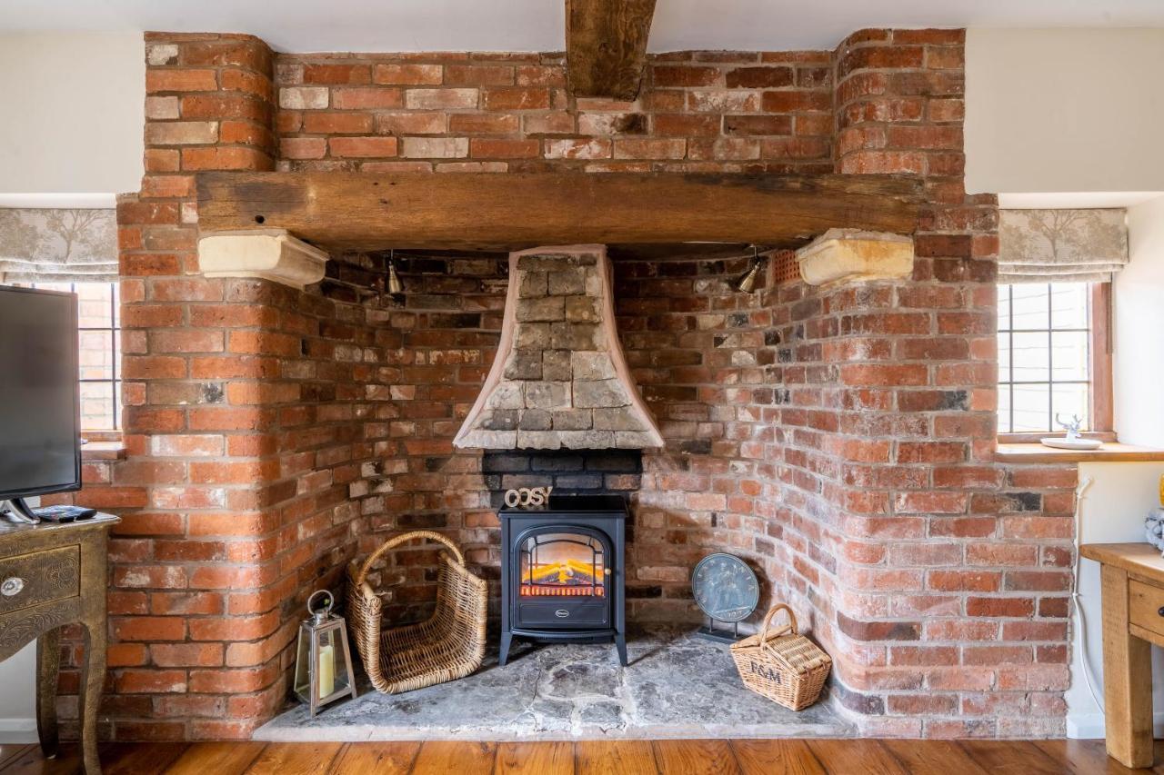 Cotswold Thatched Cottage Mickleton  المظهر الخارجي الصورة