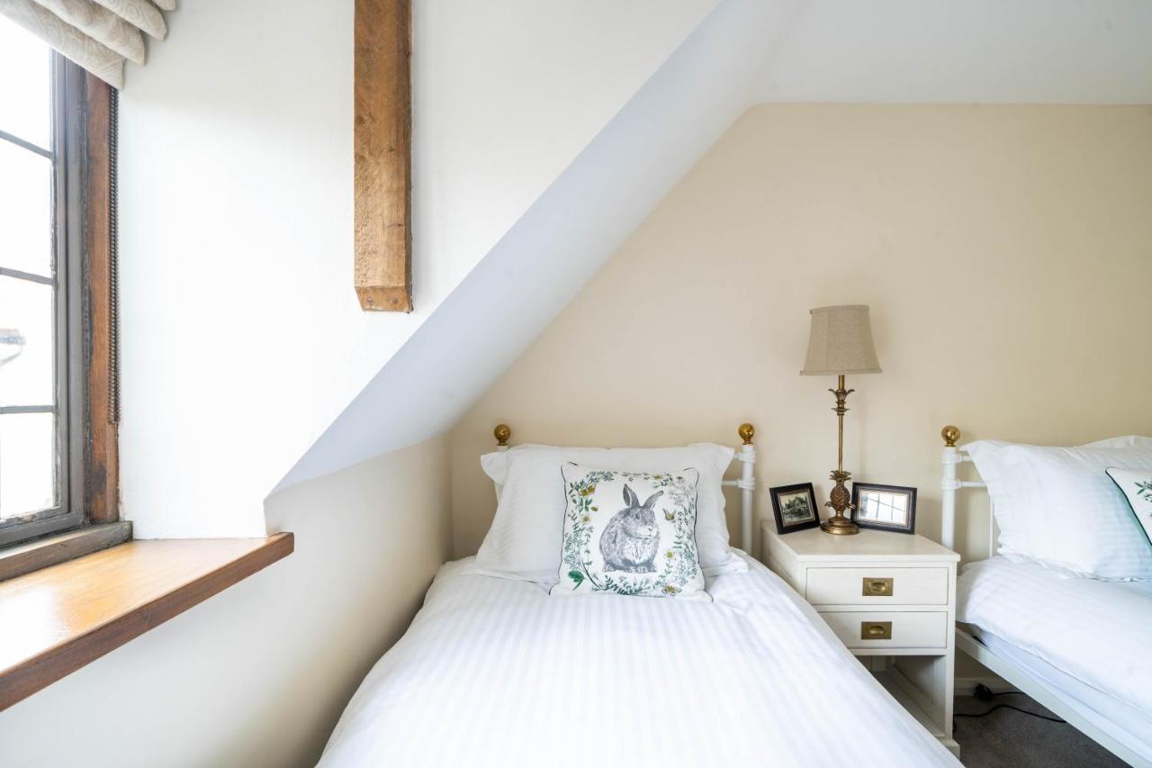 Cotswold Thatched Cottage Mickleton  المظهر الخارجي الصورة